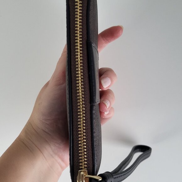 Coach Signature Wristlet – Brown/Black I Brand New I Authentic - Picture 6 of 6